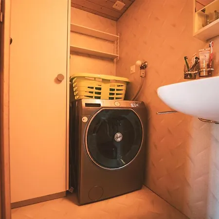 Chalet Roesi - Ferienwohnung Mit Hot Pot & Bergsicht Адельбоден