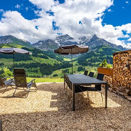 Chalet Roesi - Ferienwohnung Mit Hot Pot & Bergsicht شقة